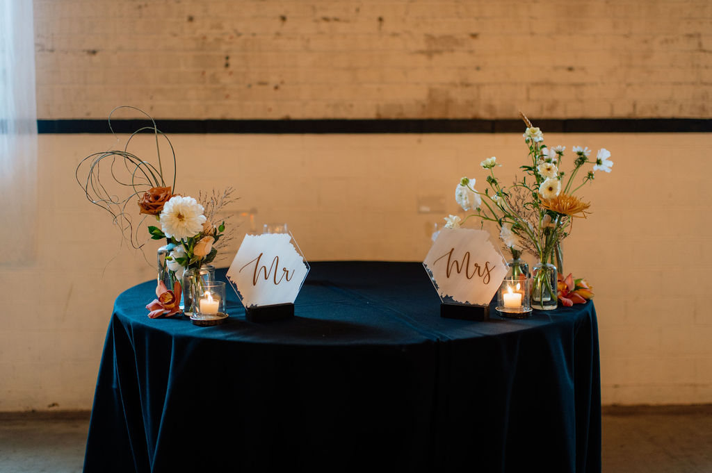 Sweethearts reception table