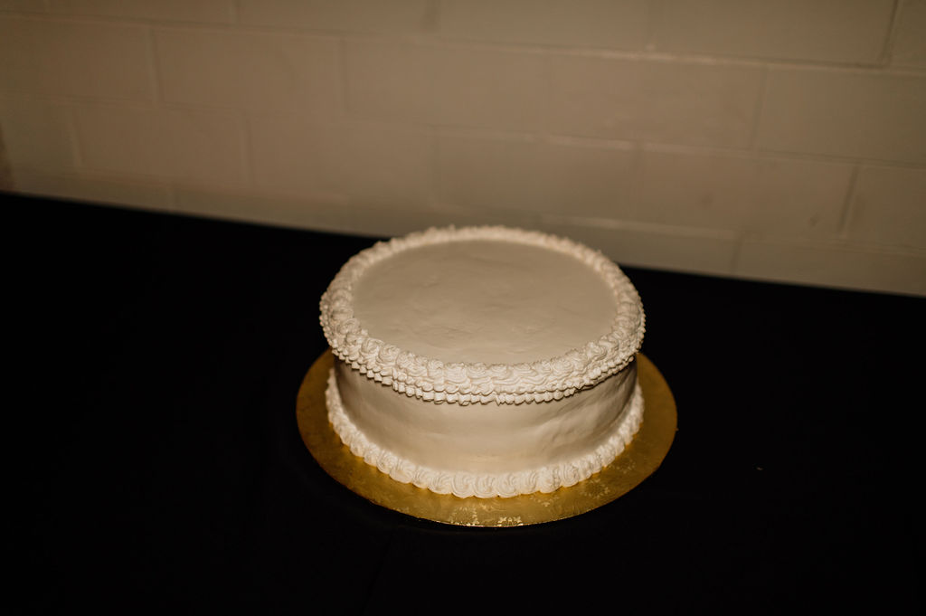 single layer wedding cake