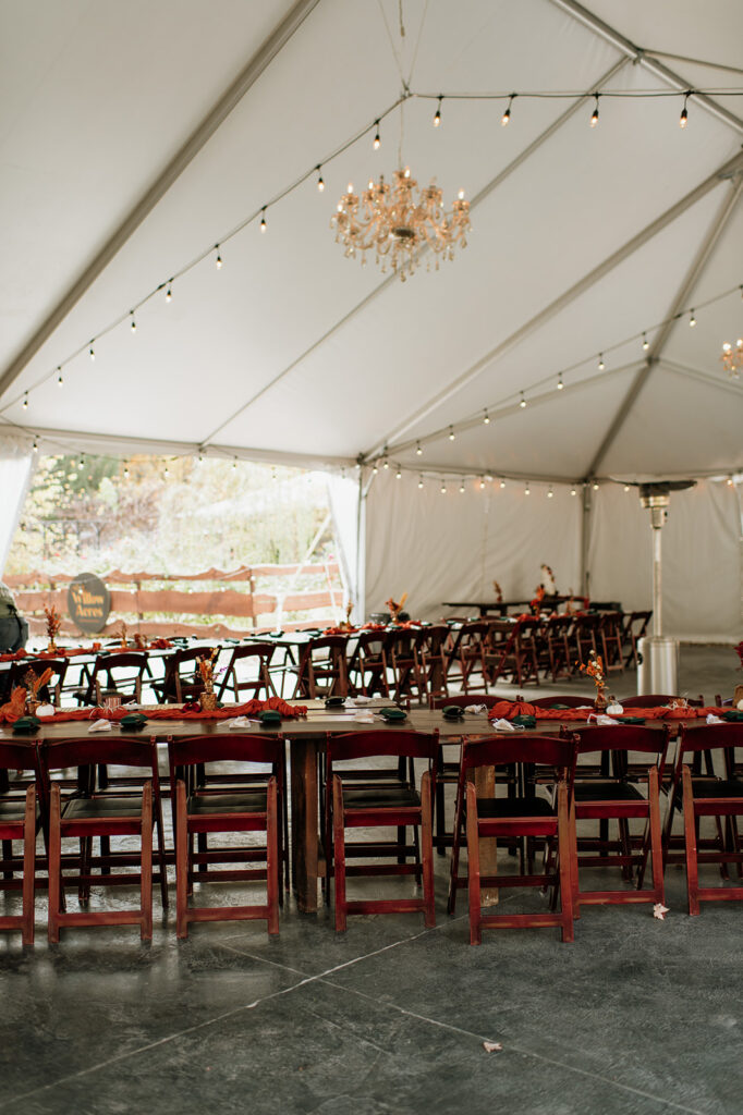 A tented Indiana wedding reception at Willow Acres wedding venue in Middletown, IN