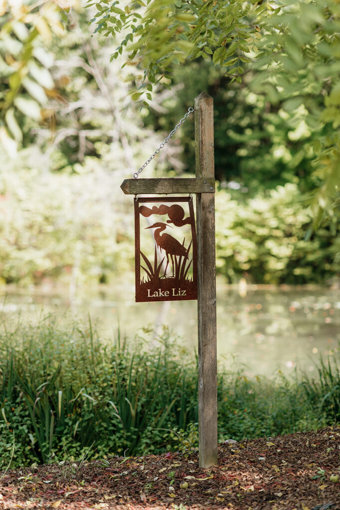 Lake Liz sign.