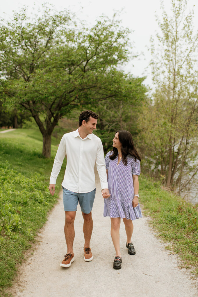 Couple walking along the pathways at The University of Notre Dame.